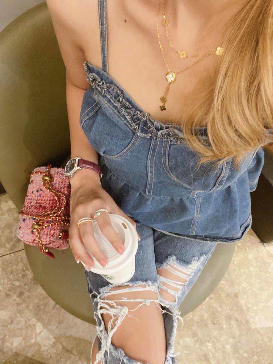 Morning coffee with me dear