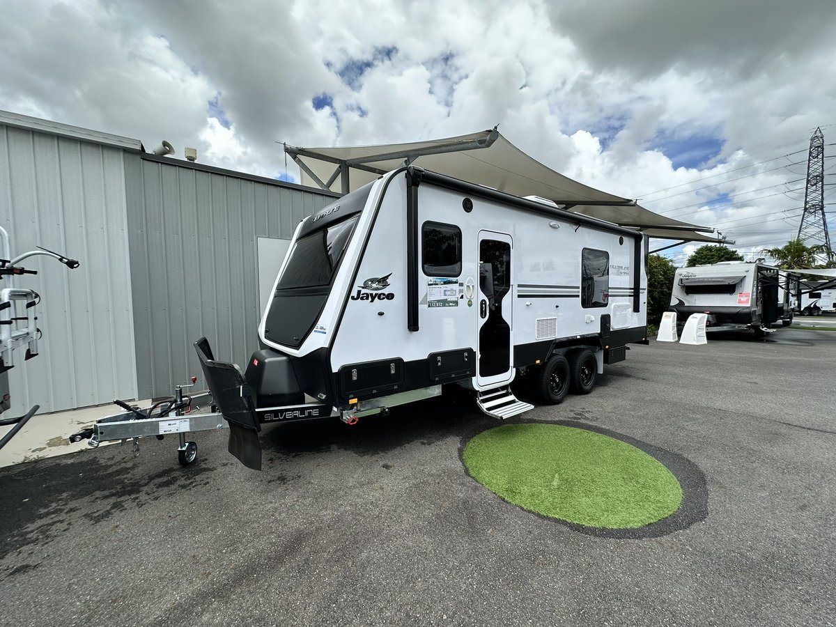 Just a little bit excited to be the proud new owner of this spectacular #Jayco #Silverline! Does this mean I need to put a grey rinse through my rapidly disappearing hair?
Look out Australia! Here I come!