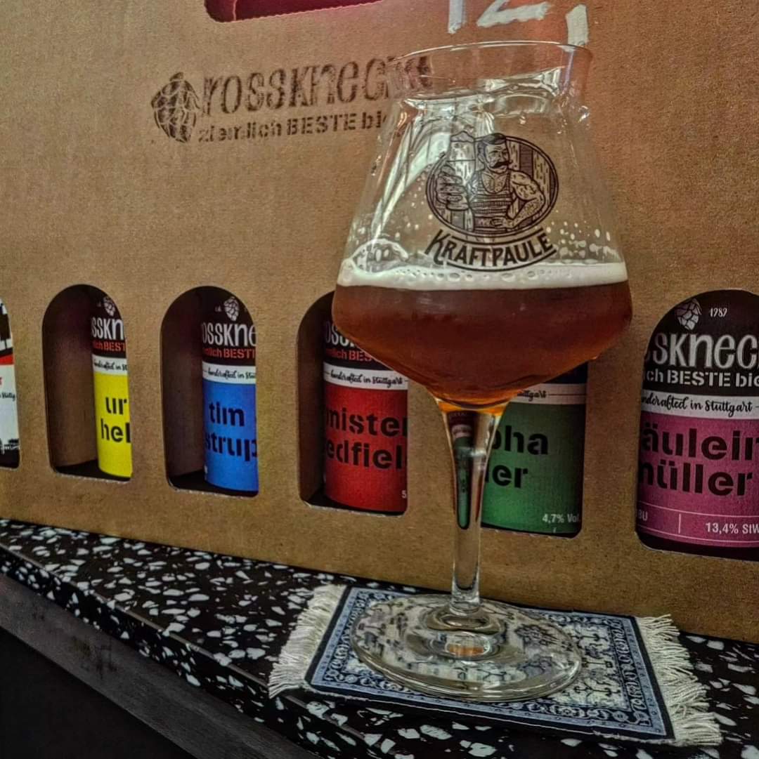 brunnenbraeu's tweet photo. Rossknecht Brauerei โ Miss Maple โ Barley Wine (****) 9,3%
#beeronthecarpet #keinbierfรผrnazis
#rossknecht #rossknechtbrauerei #missmaple #barleywine #cbfs24 https://t.co/v9PBEw0i30