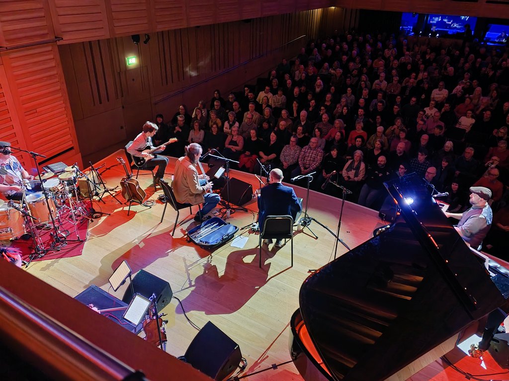 NotYetDead (@notyetdead2) on Twitter photo Home for 2 weeks and what a great start! Kings Place to see a star line up with <a href="/DuncanWChisholm/">Duncan Chisholm</a> and a fantastic gig and all such nice folks!!
<a href="/NapierHamish/">Hamish Napier</a> <a href="/rossainsliemus/">Ross Ainslie Music</a> <a href="/sualeecello/">Su-a Lee</a> @patsyreid <a href="/SorrenMaclean/">Sorren Maclean</a> and Donald Hay!!! Home for 2 weeks and what a great start! Kings Place to see a star line up with <a href="/DuncanWChisholm/">Duncan Chisholm</a> and a fantastic gig and all such nice folks!!
<a href="/NapierHamish/">Hamish Napier</a> <a href="/rossainsliemus/">Ross Ainslie Music</a> <a href="/sualeecello/">Su-a Lee</a> @patsyreid <a href="/SorrenMaclean/">Sorren Maclean</a> and Donald Hay!!!