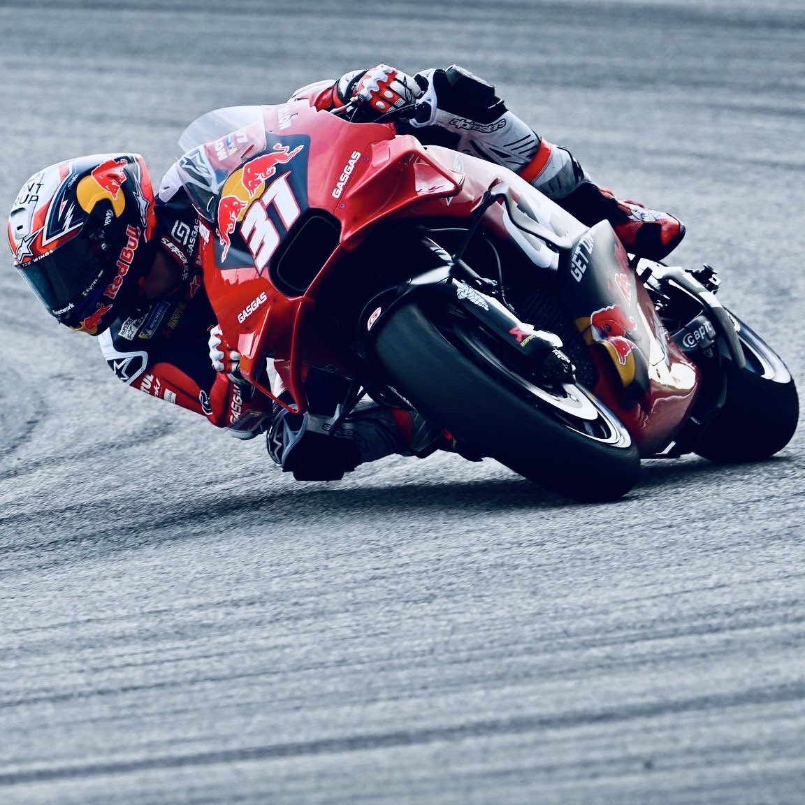 #SepangShakedown 3. gün sonuçları:

1. Pedro Acosta 1:58.189
2. Pol Espargaro +0.066
3. Johann Zarco +0.211
4. Fabio Quartararo +0.249
5. Dani Pedrosa +0.289
6. Joan Mir +0.328
7. Alex Rins +0.354
8. Luca Marini +0.746
9. Car Crutchlow +0.794
10. Taka Nakagami +0.883