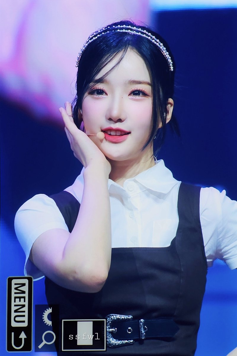 240203

#tripleS #트리플에스 #トリプルS 
#김유연 #YooYeon