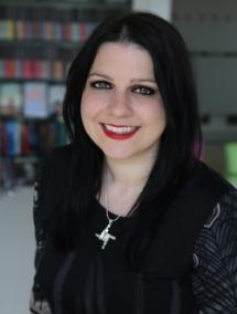 Let's get one thing straight from the off
Good Learning won't make you a Toff
Yes, try to be smart
But keep a kind heart
Like our Doctor Janina - the Prof!
<a href="/DrJaninaRamirez/">Prof Janina Ramirez</a>