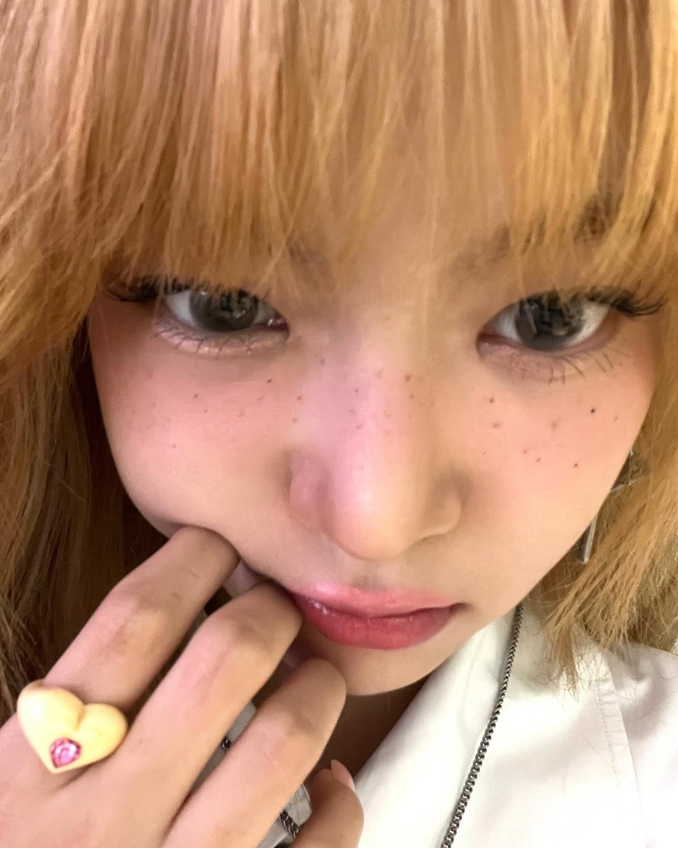 eunchae tweet media