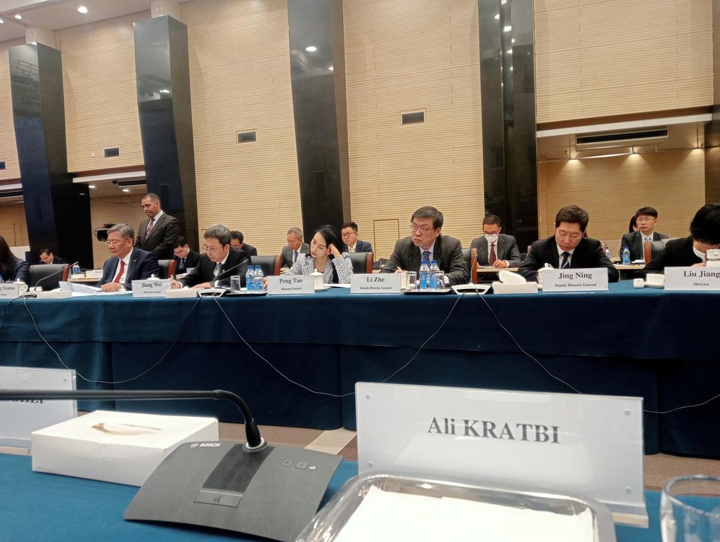 AliKratbi's tweet photo. كان لي عظيم الشرف للمشاركة في اجتماع الخبراء للدورة 8 للجنة المشتركة الجزائر 🇩🇿 صينية🇨🇳 -"بيجين"  29-01/31/ 2024.

تكثيف التعاون  مع الشريك الصيني في المجالات المتعلقة خاصة بالتغيرات المناخية، الاقتصاد الأخضر..الخ، يكتسي طابعا استعجاليا في ظل الأزمات البيئية والمناخية بالخصوص.. https://t.co/NMy8Itq6LX