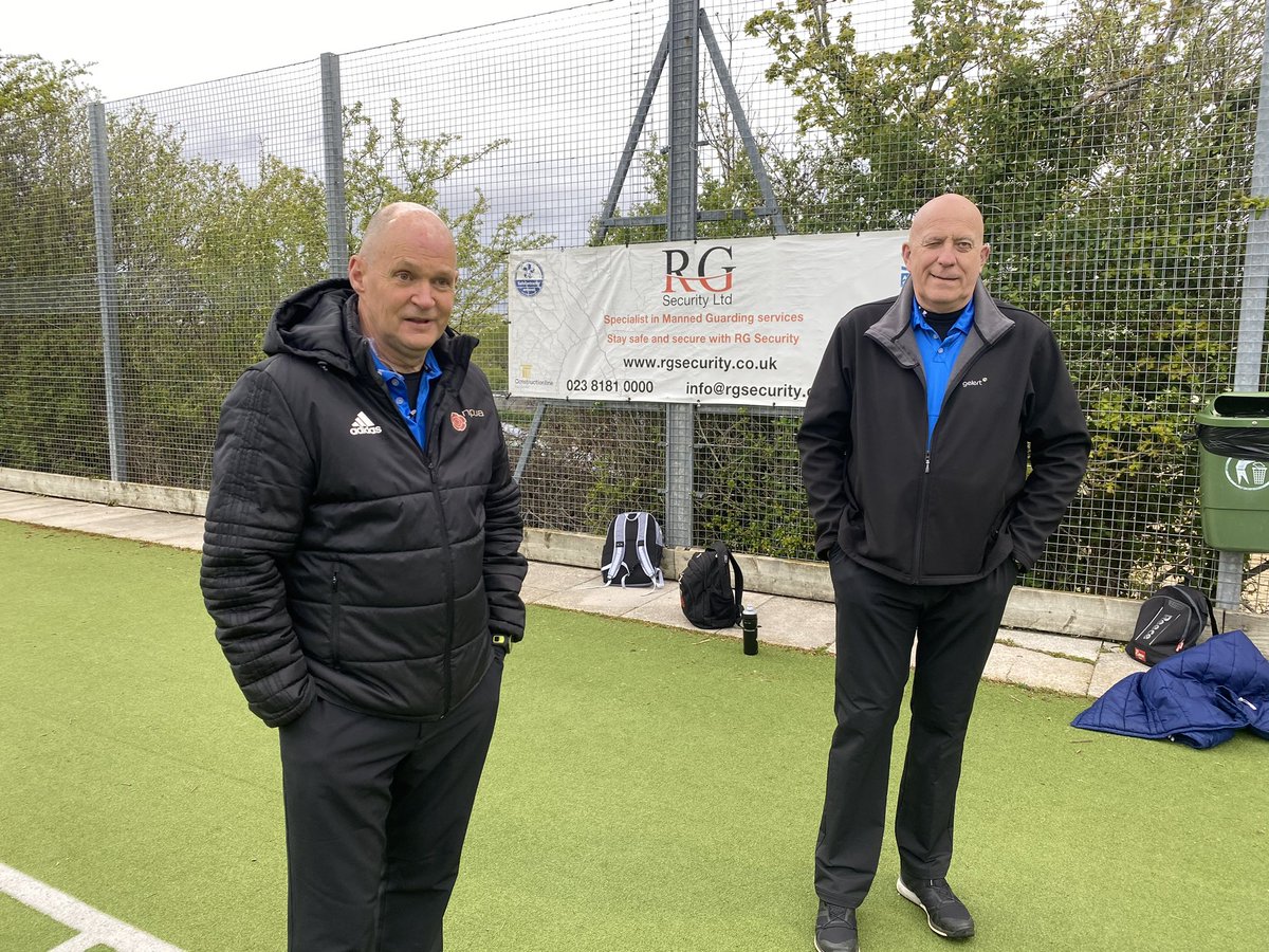 Sad news for umpiring family.
David “Tex” Lane passed away this morning. 
Legend as umpire, mentor and UM for <a href="/EnglandHockey/">England Hockey</a> <a href="/NPUAhockey/">NPUA</a> <a href="/SCHUAhockey/">SCHUA</a> &amp; Hampshire HUA.
Photo here with friend &amp; colleague <a href="/RobJenkins13/">Rob Jenkins</a> 
We will all miss him.

<a href="/swsportsnews/">South West Sports News</a> <a href="/fhumpires/">Keely | FHumpires 🏑🇨🇦🌏</a> <a href="/EHUmpiring/">EH Umpiring</a>