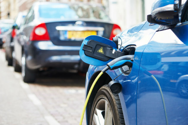 campeasolutions's tweet photo. Fabricantes de coches eléctricos se enfrentan a una nueva realidad: caída de precios en el mercado de ocasión.
Leer más⬇️
https://t.co/HEjb7LPOw8
#cocheeléctrico
#instalaciónpuntosderecarga
#wallbox https://t.co/PIwMiwdX4C