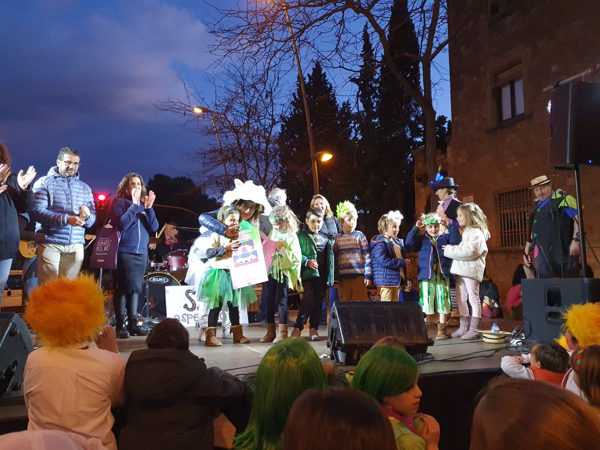 Gràcies a tots per haver participat a la rua!! Ha estat un carnaval molt "animal" 🐞🐨🐻🦋🐌🐱🐝i "natural" 🍃💦...  hem guanyat premi a la comparsa més cortsenca!!! 🥳
#carnaval2024 #fembarri