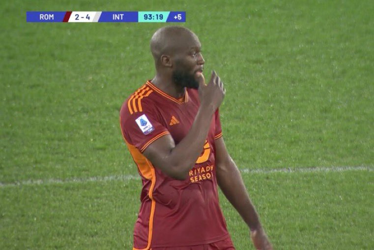 Smoking that Lakaka pack🚬