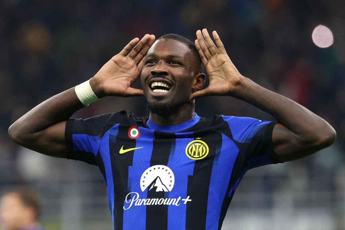 BagnardiViviano's tweet image. Non sento il rumore dei nemici...
#pazzainter #amala