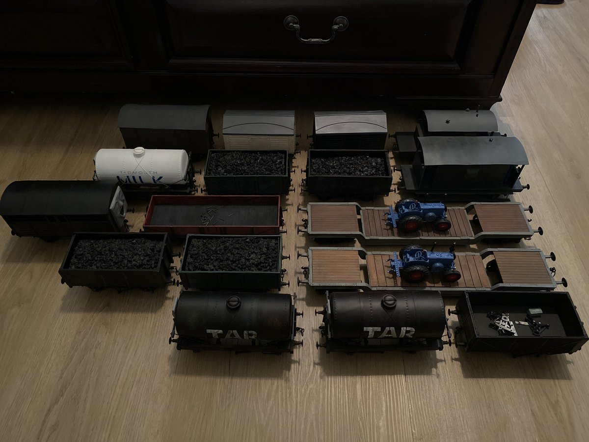 Gauge 1 Garage tweet media