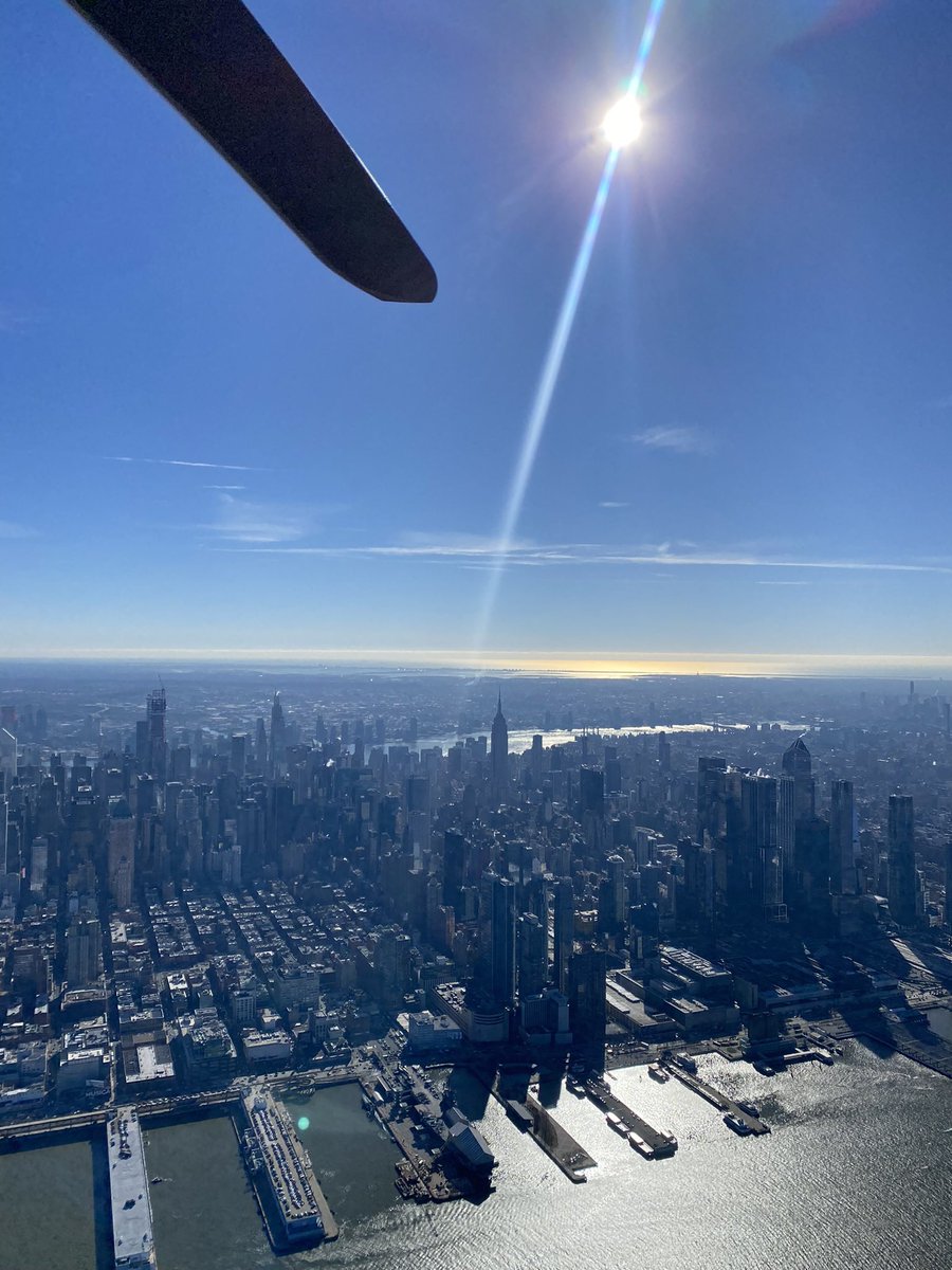 The best week spent in NYC ❤️🇺🇸 …Highlight of the trip was treating my amazing boyfriend to a helicopter ride overlooking the whole city for his 30th birthday. Unreal experience🗽🌇🍎