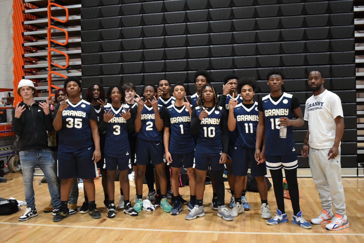 Herb5BG's tweet photo. Man what a season for my JV boys finished 12-4!!! So excited for this next chapter  #ProudCoach #GranbyComets ☄️ #JustGettingStarted ❤️🏀 https://t.co/OD8qwohUs9