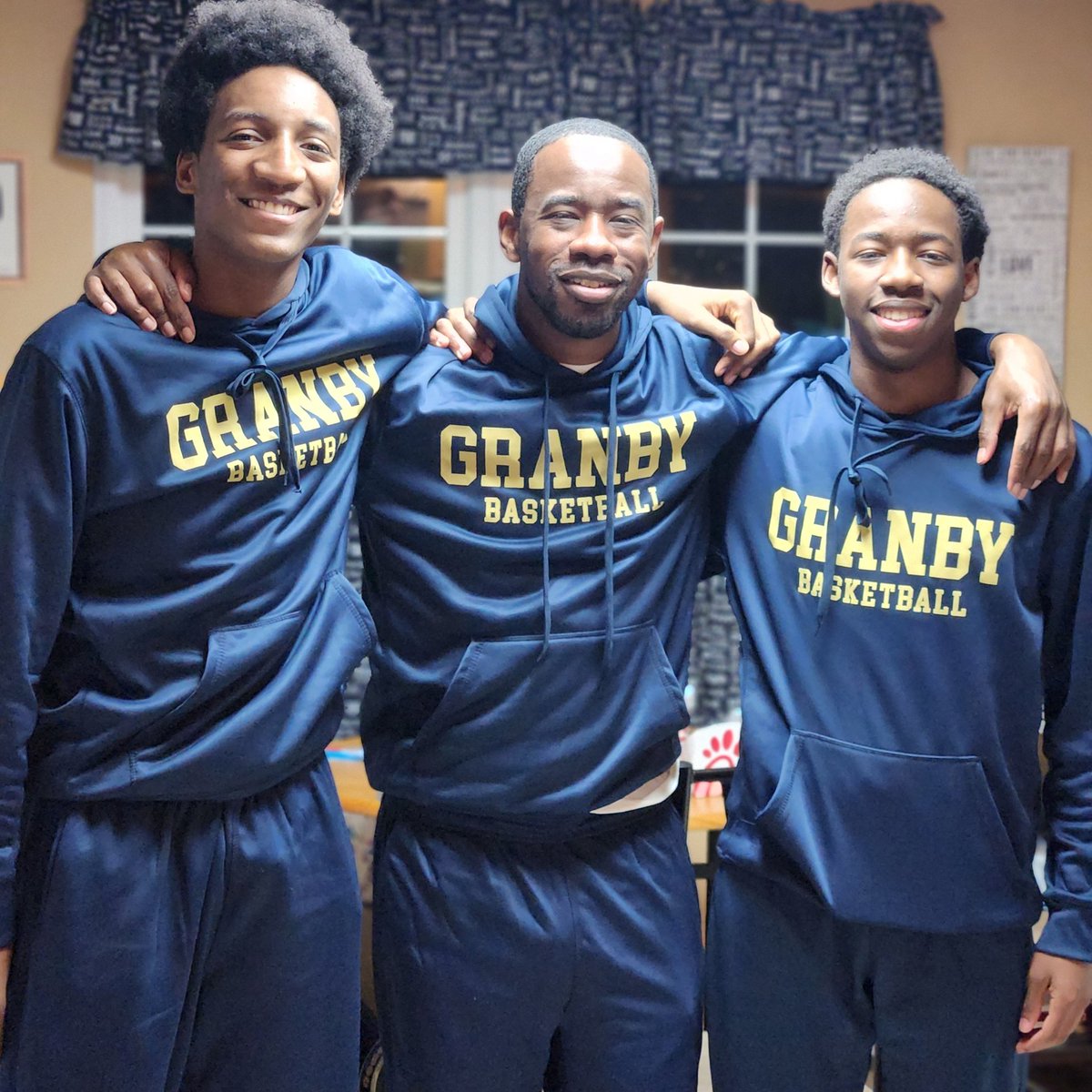 Herb5BG's tweet photo. Man what a season for my JV boys finished 12-4!!! So excited for this next chapter  #ProudCoach #GranbyComets ☄️ #JustGettingStarted ❤️🏀 https://t.co/OD8qwohUs9