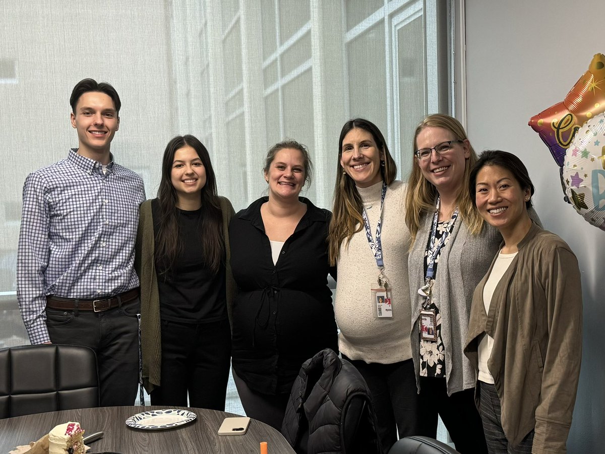 DrJoyceKim's tweet photo. Happy Double Baby Shower to our EL teachers! 🎈🎈@MrsHainesELL #MrsGorack @KacperZyra @MagdalenaZyra #mrsmueller https://t.co/xJNlUp5xfY