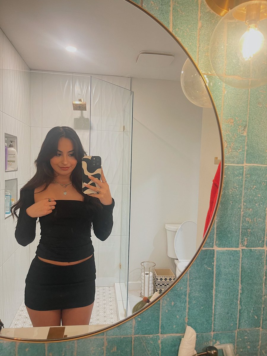 𝐚𝐲𝐚𝐧𝐧𝐚 🍓 tweet media