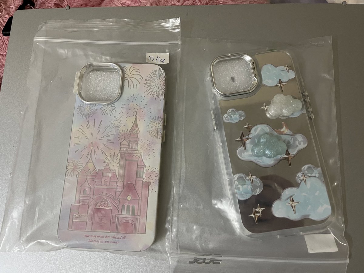 stdznaruk's tweet photo. ส่งต่อเคส iphone13 งานสวยมากก ซื้อเองแพงมากค่ะ
🎀 ปราสาทใช้แล้วแต่งานยังสวยไม่เห็นตำหนิใด ๆ
🎀 ก้อนเมฆยังไม่เคยใช้ค่ะ
2 อัน 100 รวมส่ง😻😻
เครื่องสีเข้มใส่ก็สวยค่ะ เราใช้เขียวเข้มขอดูได้คับ
#เคสไอโฟน #เคสไอโฟนพร้อมส่ง #เคสไอโฟน13 #เคสiphone13 #caseiphone13 #ส่งต่อ #iphone13 https://t.co/8is3uHs8Gj
