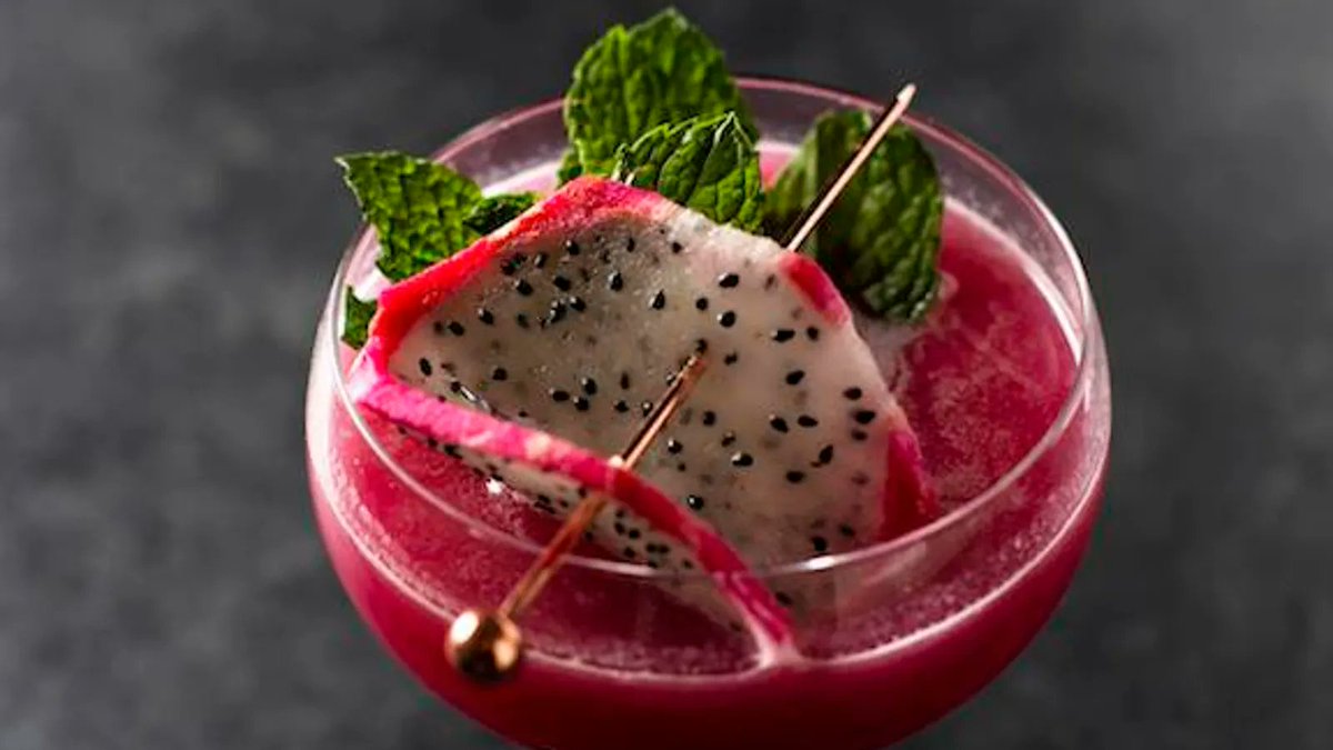 BloodExchange's tweet photo. ‼️ Happy Lunar Neeew Yeeeear ‼️

It's the year of the Wood Dragon, so enjoy an array of  blood-infused cocktails on us!

🧧 Dragon Fruit Passion
🧧 Blood Orange Ride
🧧Drogon's Tongue
🧧 Baijiu Martini (Blood-free for the human sort!)

Enjoy! https://t.co/eEi1f3HtHi