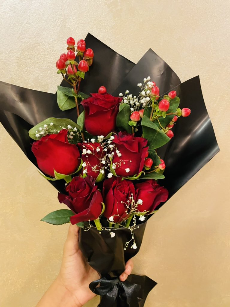 mambostore's tweet photo. Available for valentine’s day ❣️ https://t.co/26icj6JlAT