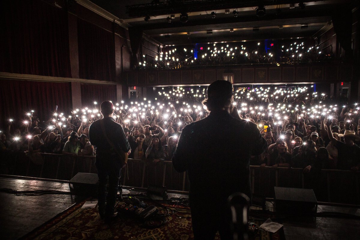 SOLD OUT show in Braves country. Thanks for always making us feel at home. We do it all over again tonight in Greensboro, NC #atlanta #braves #buckheadtheatre #muscadinebloodline #fyp #lowhanginfruittour #liveshow