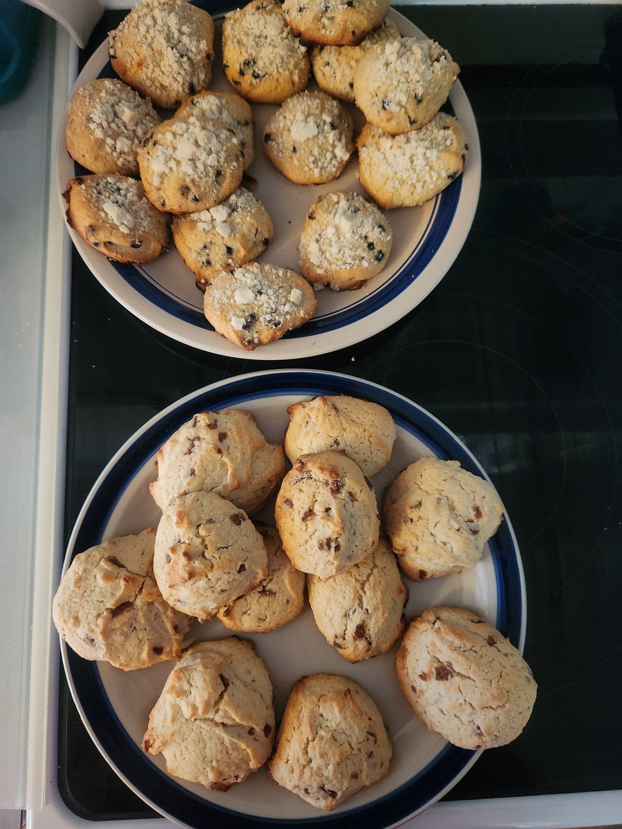 4ever_dancer44's tweet photo. Today's glimmers are 

✨️baking✨️ https://t.co/6jPgJZT9WT