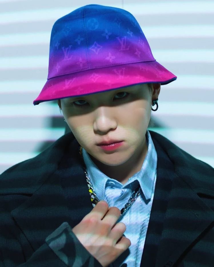 ren⁷ ocd era 🥢 tweet media