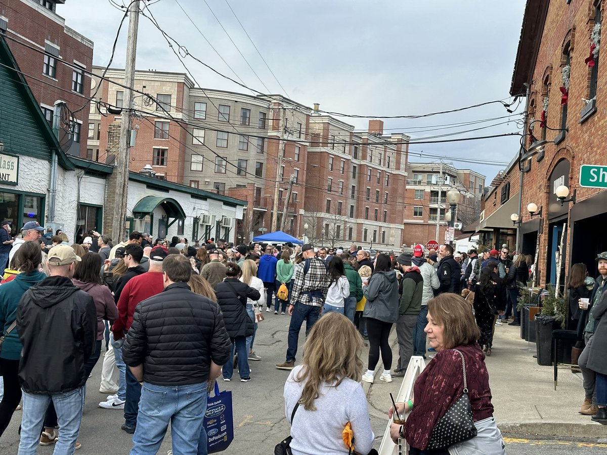 ToddShimkus's tweet image. Breaking news - @DarrylLeggieri at @VisitSaratogaNY broke the Internet today with record crowd at #chowderfest
