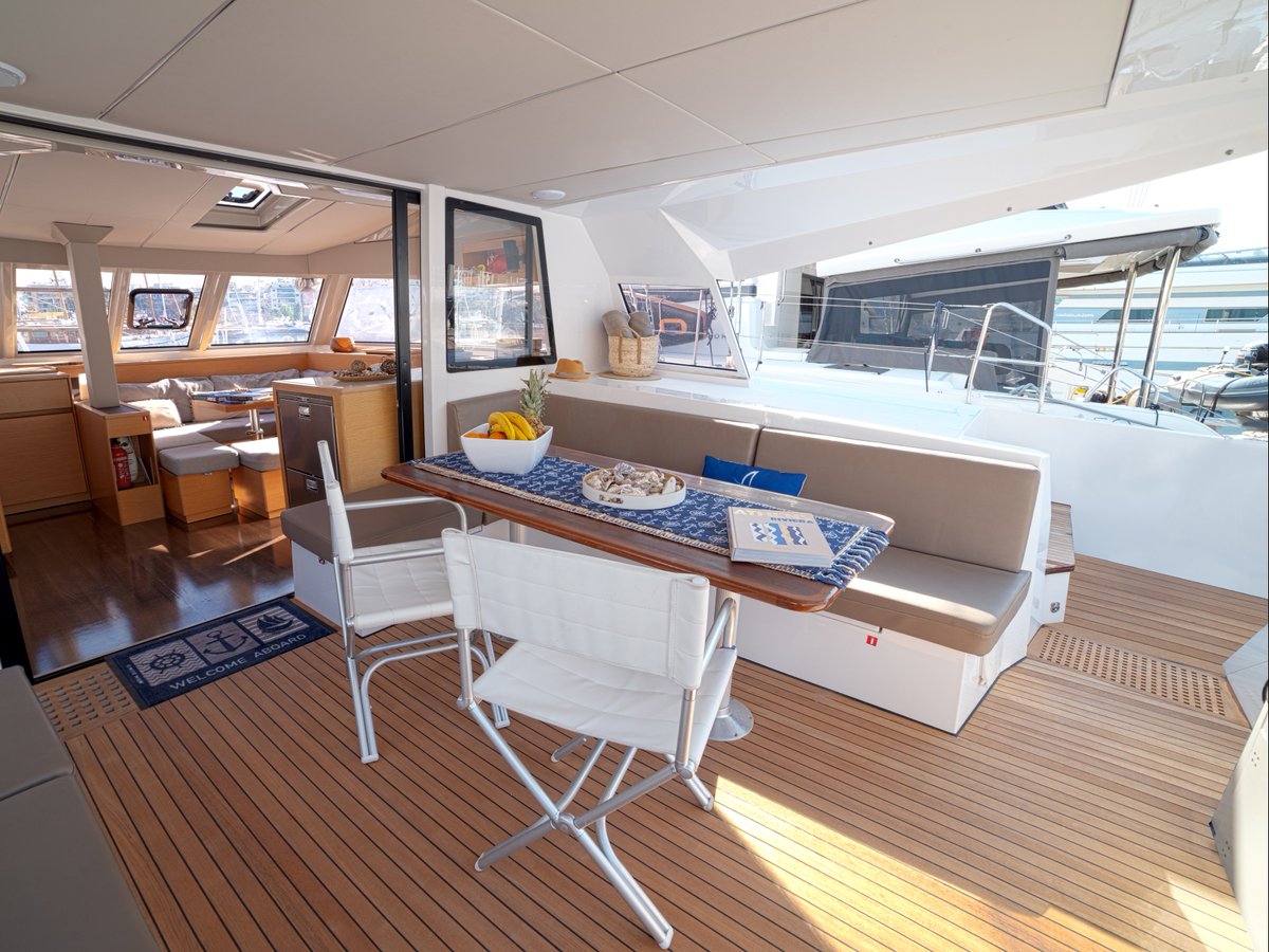 Embark on a journey with Exhibit A, this beautiful 46ft sailing catamaran, chartering the pristine waters of the Greek Islands ⛵ Offering luxury &amp; elegance! Discover chartering with Chillax Yachting at📍Museum Park Marina during #DBMIBS2024 Feb 14-18 🔗 bit.ly/3tgyt5a