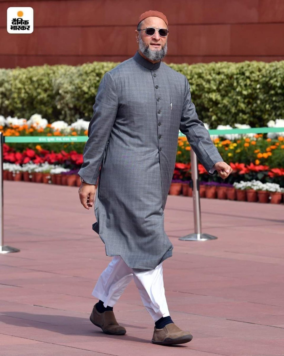 Ajijabdul_'s tweet photo. बैरिस्टर असदुद्दीन ओवेसी साहब एक ऐसे वाहिद शक्स हैं जो संसद में अकेले खड़े होकर बाबरी मस्जिद जिंदाबाद का नारा लगाया..😍
@asadowaisi sb 

#AsaduddinOwaisi #AIMIM https://t.co/VnwwbGUAmQ