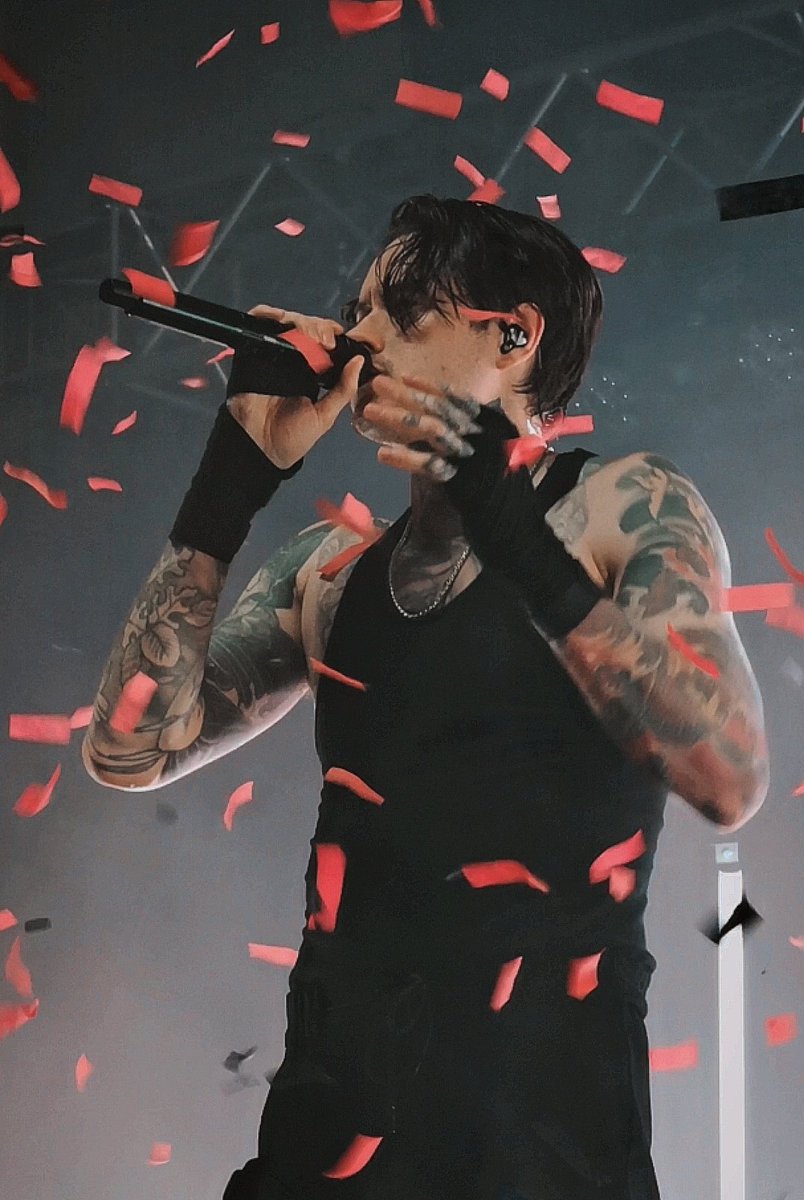 'would you say I'm worthy?' 🖤