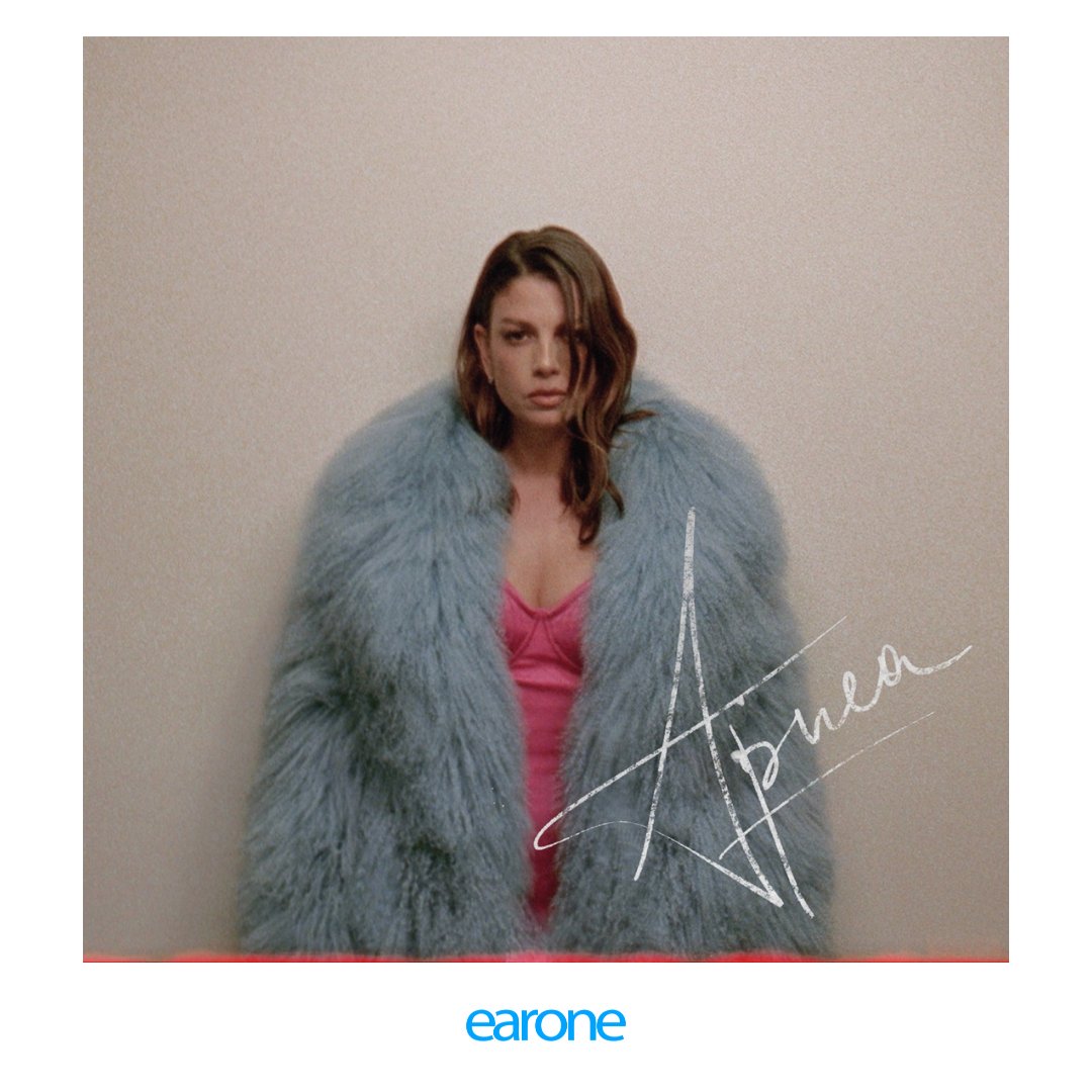 earonemusic's tweet photo. “Apnea” di Emma ha ottenuto, nella sola giornata di ieri (venerdì 9 febbraio), 10 milioni e 756 mila ascolti. Il brano ha registrato 285 passaggi in 106 emittenti. https://t.co/uA96vsW9w0