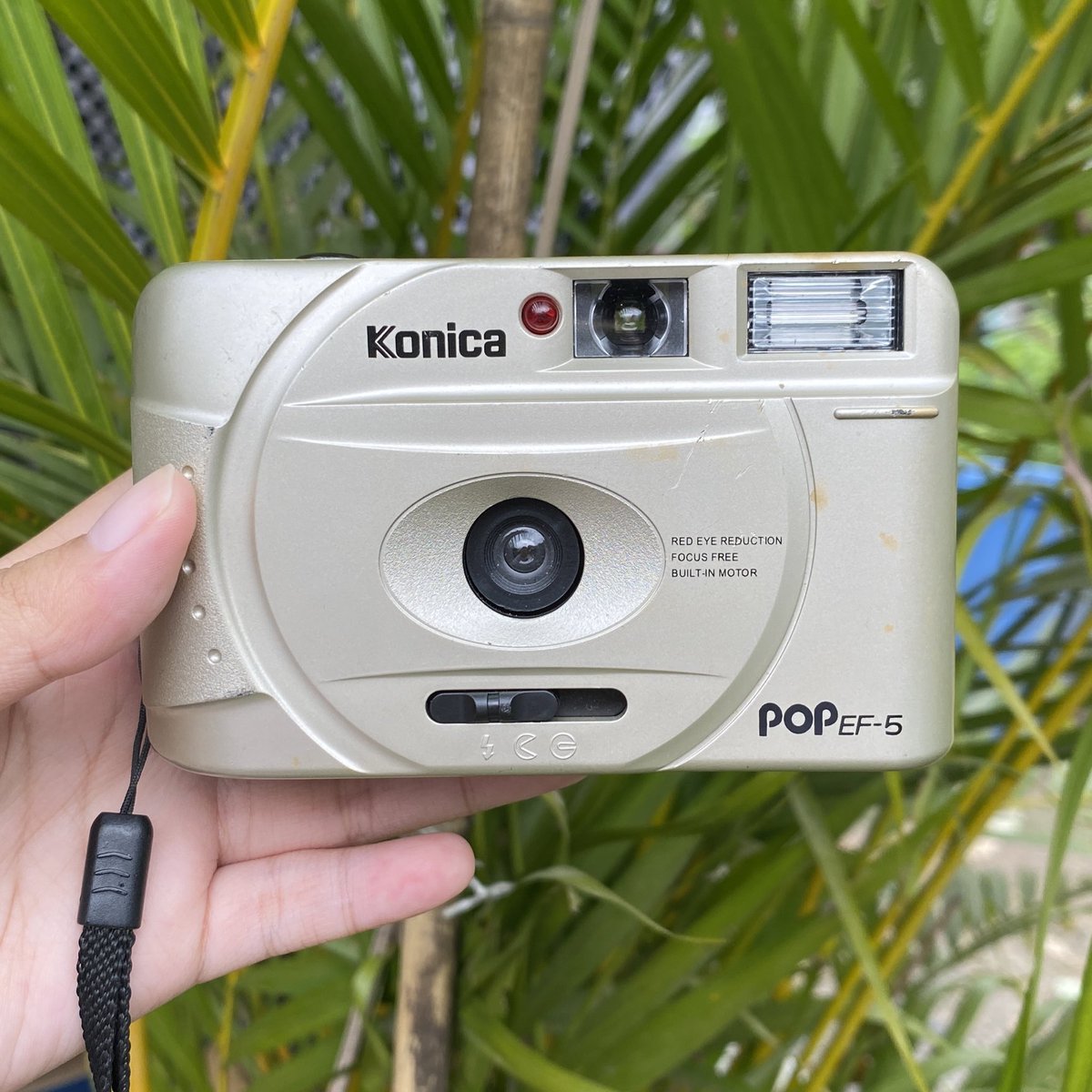 tanny9_'s tweet photo. -konica pop ef-5
🍰ราคาอันละ450ส่งฟรี🍰
ใช้งานได้ แฟลชออก สภาพกล้องออกโอเค
งานดี เลนส์ใส
#กล้องฟิล์ม #กล้องมือสอง #konicapopef
#konica #konicak77 #konicapop https://t.co/Mjfo4KBOwh