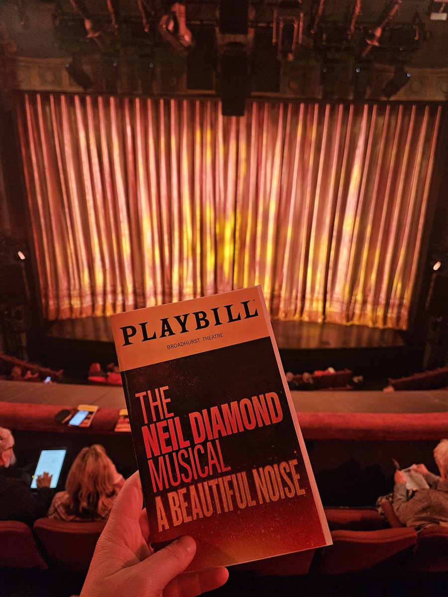 Sara823's tweet photo. Solid few days in New York. Got to cross three more theatres off the list at four great shows. https://t.co/wAKaAX2TmQ