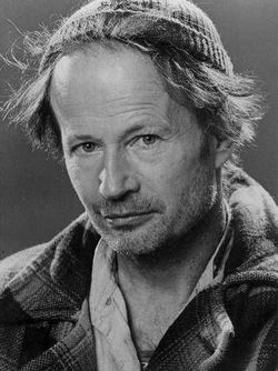 On this day in 1999, Robert Clothier died.
During WW2, he joined the RCAF &amp; earned the Distinguished Flying Cross.  In a plane crash in 1944, he was the only survivor. He was unable to walk for 2 years due to injuries. He is best known to Canadians as Relic on The Beachcombers.