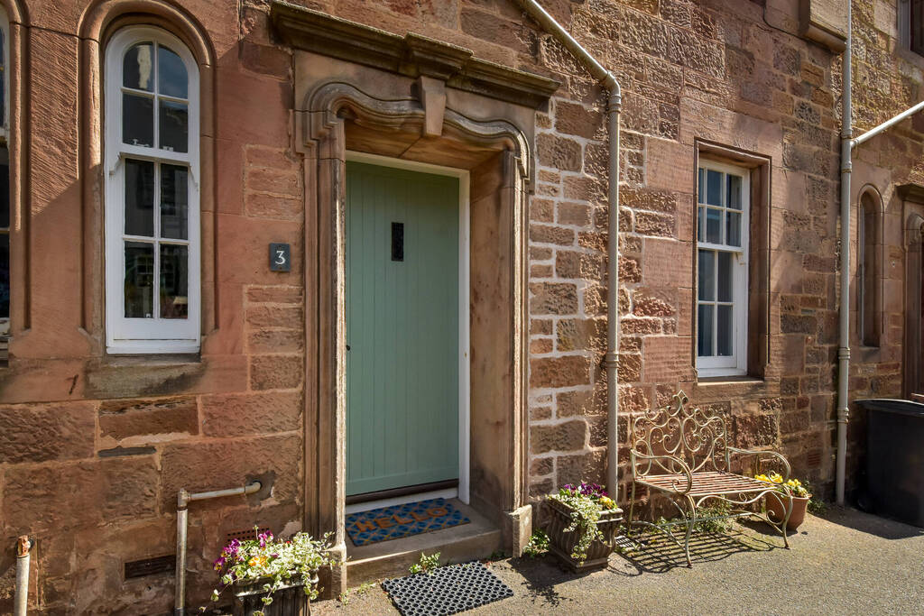KingaskStAs's tweet photo. ✨Spotlight on: 3 Castle Terrace ✨

🛏Sleeps 6 (1 double, 1 superking/twin, 1 twin bunk)
⚓️100m from Crail's harbour - where you can enjoy freshly caught crab and lobster
🌊100m from Coastal Path
🌿Private patio
🔥Cosy log burner

Book now:
https://t.co/sROaLdrM0c https://t.co/e0fRxn9PGn