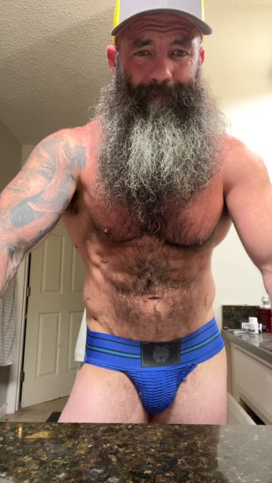 Jock type of day ? https://t.co/IGQsoIuDVO