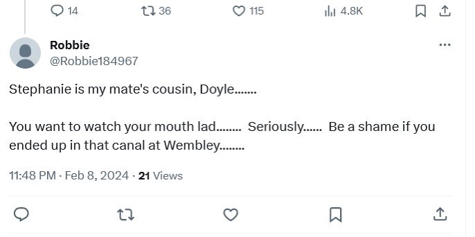 TheHoodedClaw66's tweet photo. Do you see the comparables
when #AnthonyHalliday aka #StephanieHayden sent me a threat it was from a mate of a cousin
when threatening Legal Gengar it was a friend of a friend
its just brilliant thinking of you sat at home in front of your phone with a bargain bucket between your legs and a large Diet Coke