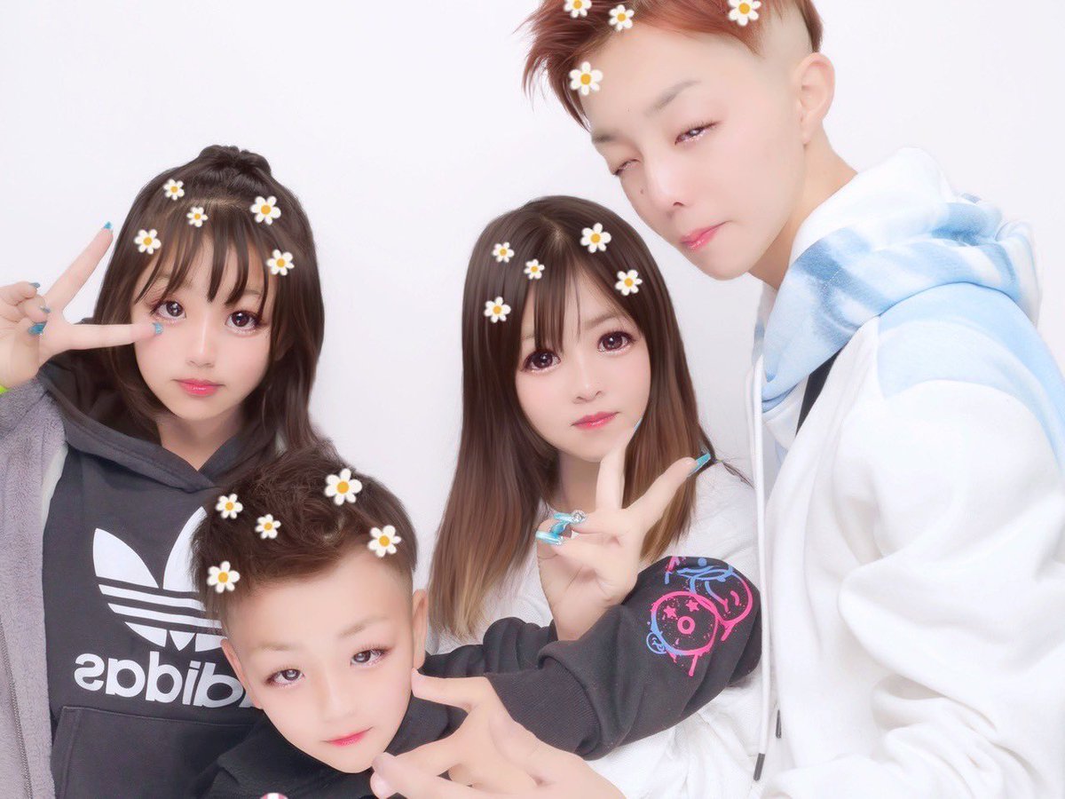 xxtm0716xx's tweet photo. 7年目突入ー！
おめでとう🎊
これからもこんな俺ですがよろしくお願いします🙇‍♀️
これからも仲良しでおってくださいな😘 https://t.co/uFWygJtHWB