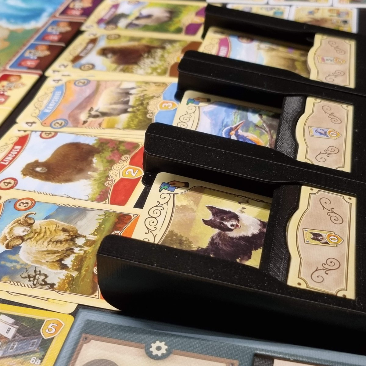 EurohellDesign's tweet image. Do you already know our insert for Great Western Trail New Zealand with its very special card trays? You no longer have to search for cards and tiles. For details, take a look at our YouTube video🎥

#greatwesterntrailnewzealand #EurohellDesign #Boardgames
