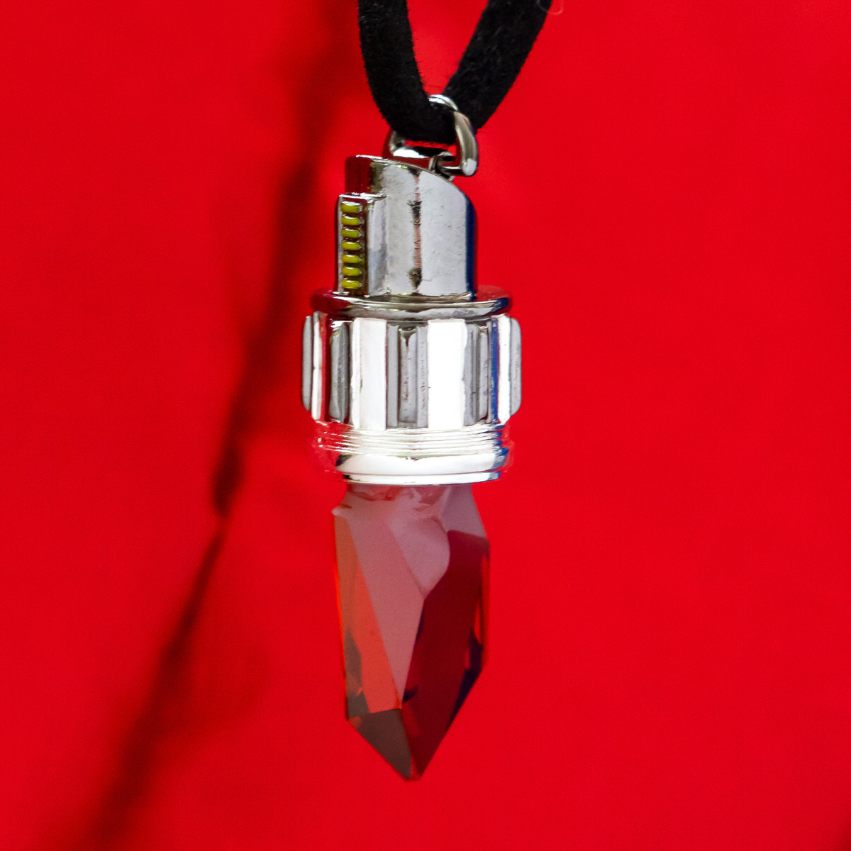 Disney World Star Wars Galaxy's Edge Red Kyber Crystal Necklace Dok-Ondar's  | eBay