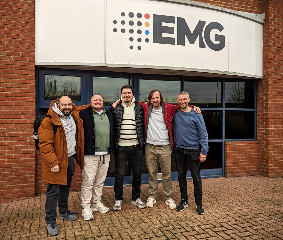 Last men standing at the <a href="/EMGLiveUK/">EMG UK</a> High Wycombe #ROC on #EPL 👏👋👏👋