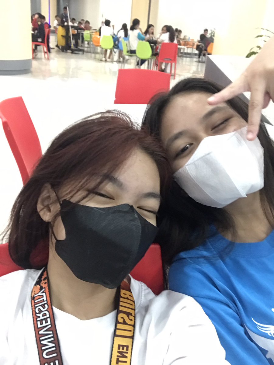 viancaaaaake's tweet photo. I miss you mylove https://t.co/Lho0HH5rpF