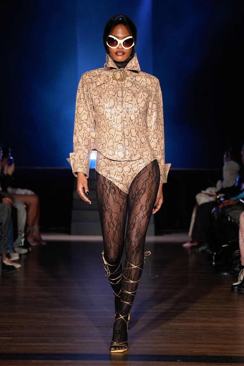 Vogue Magazine tweet media