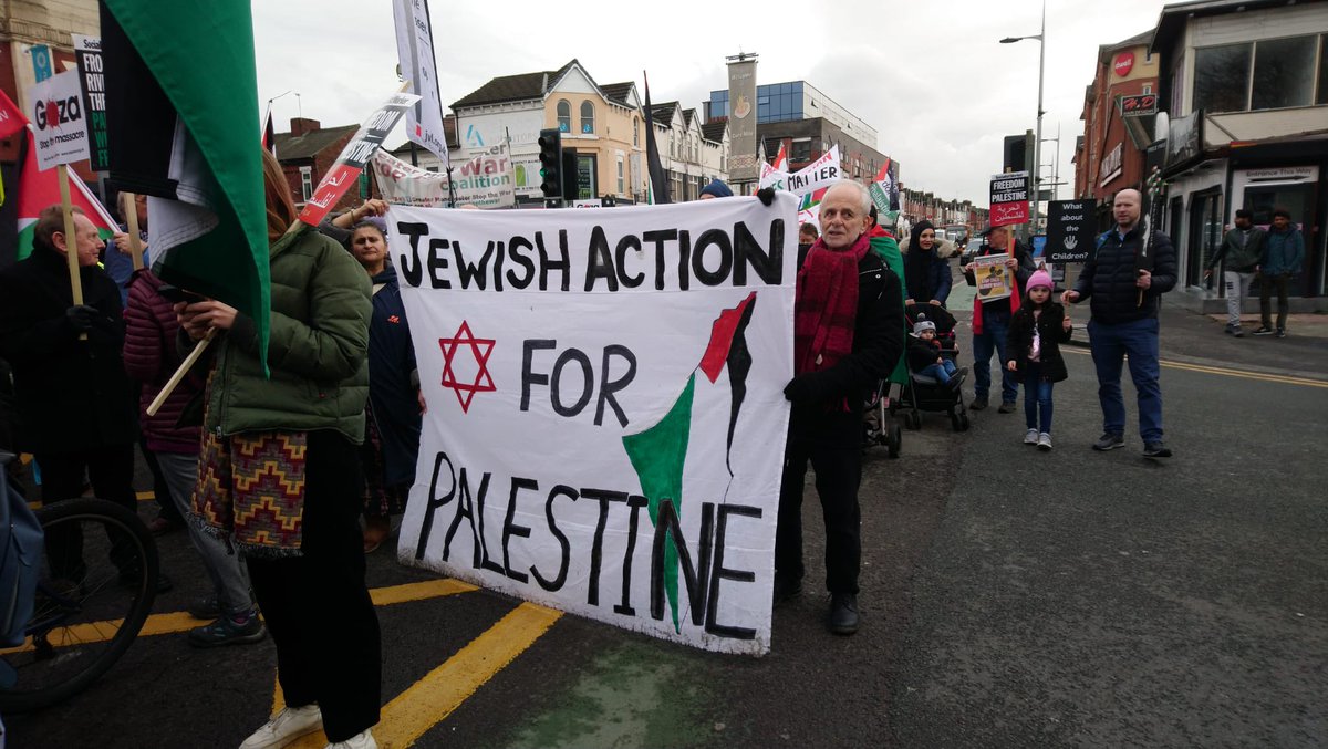 JAFPmcr's tweet photo. Stop the Gaza genocide. We will not stop until Palestine is free. #jewsagainstgazagenocide #freepalestine #jewishactionforpalestine https://t.co/ybg3xJQIUa