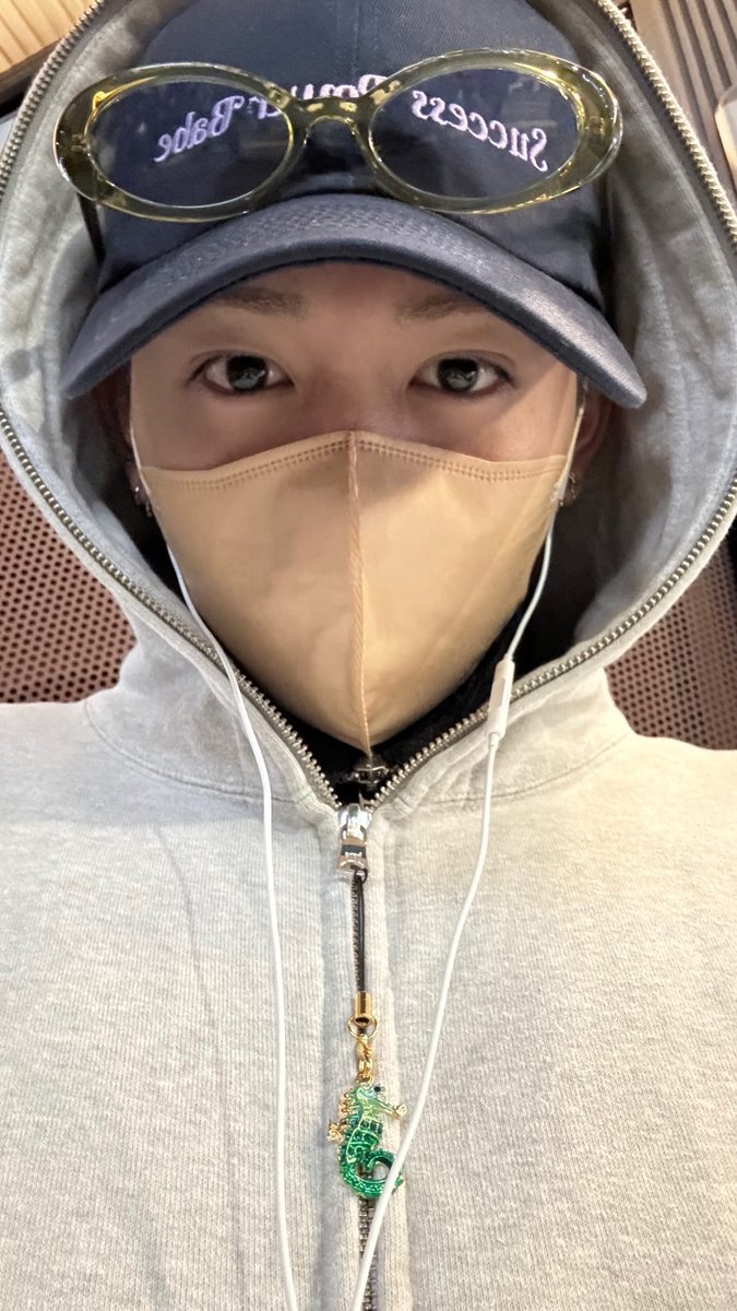 maminyakotetsu's tweet photo. cakep bgt marah): makasi buat hari ini sayangku met bobo yaa โบ๏ธ๐ค๐
wallpaper tersedia di pic 2&4
(pake ya mellows biar disangka pny pacar)
#mshtkt_tm #ใใทใ #๋ง์ํธ #MASHIHO #ํ์นดํ๋ง์ํธ #TAKATAMASHIHO #้ซ็ฐ็ๅฒๅธ #MASHMELLOW #MASHMELLOWS https://t.co/pB5BrvVJ8d