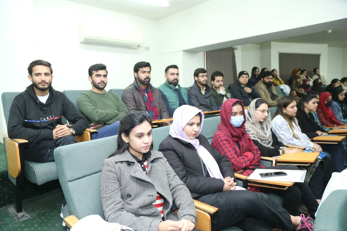CMHLMC's tweet photo. It’s a matter of great pride that the pioneer batches of DPT (Doctor of Physical Therapy) and MID (Medical Imaging Doctor) from School of Allied Health Sciences, CMH Lahore Medical College &amp; Institute of Dentistry have graduated and started their House Job Training. https://t.co/8ot0CsUDBQ