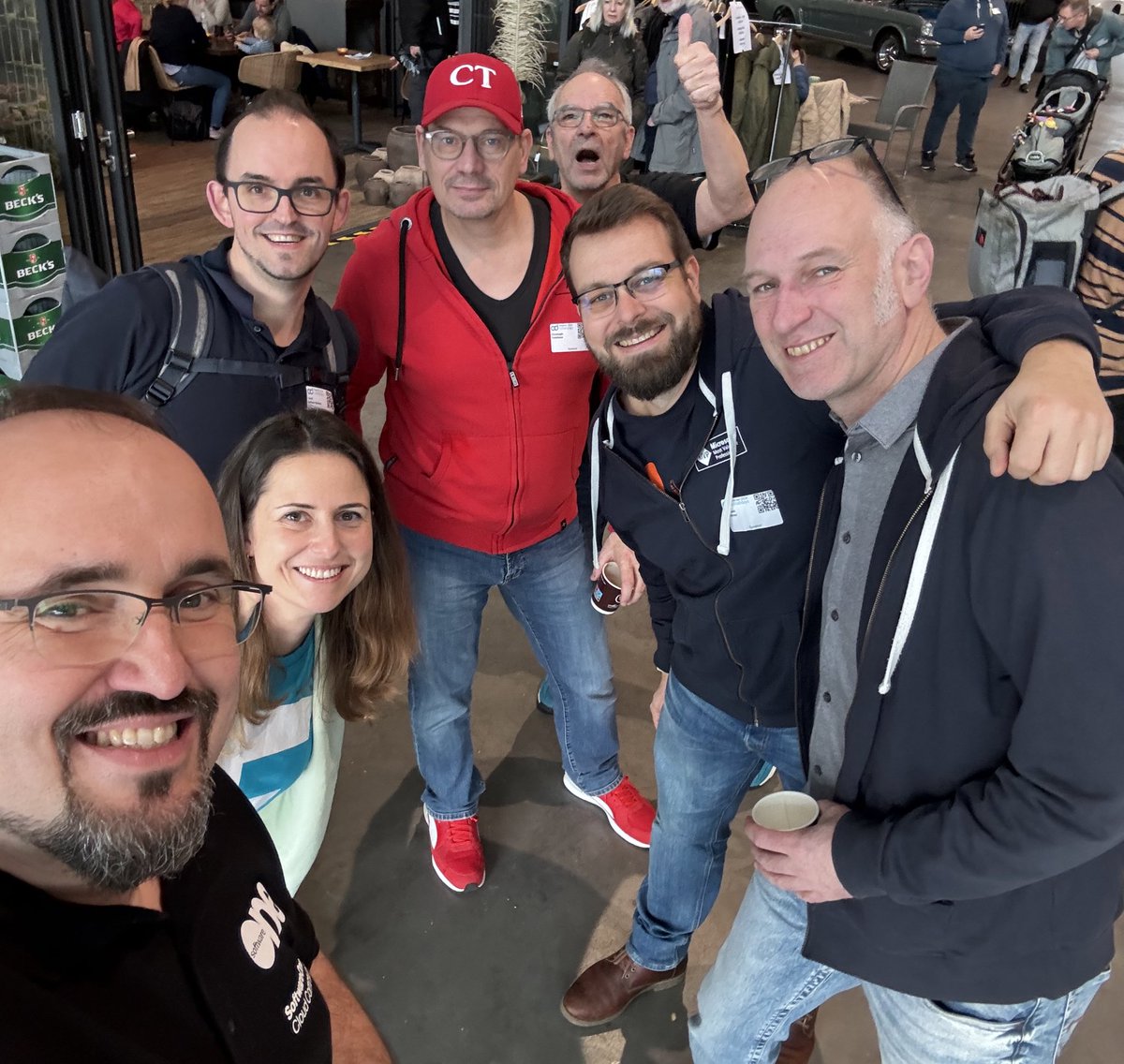 Treffen in #Bremen bei den <a href="/CollabdaysBRE/">CollabdaysBRE fka SPSBRE</a> von unter anderem <a href="/corinna_lins/">Corinna Lins</a> <a href="/FerdiLethen/">Ferdi Lethen-Oellers || MVP</a> <a href="/ChTwiehaus/">Christoph Twiehaus</a> <a href="/HansBrender/">Mr.OneDrive, MVP</a> <a href="/plemich/">Michael Plettner | MVP | #TalkM365 #VivaExplorers</a> <a href="/PapaRiedel/">Stefan Riedel</a> #communityrocks