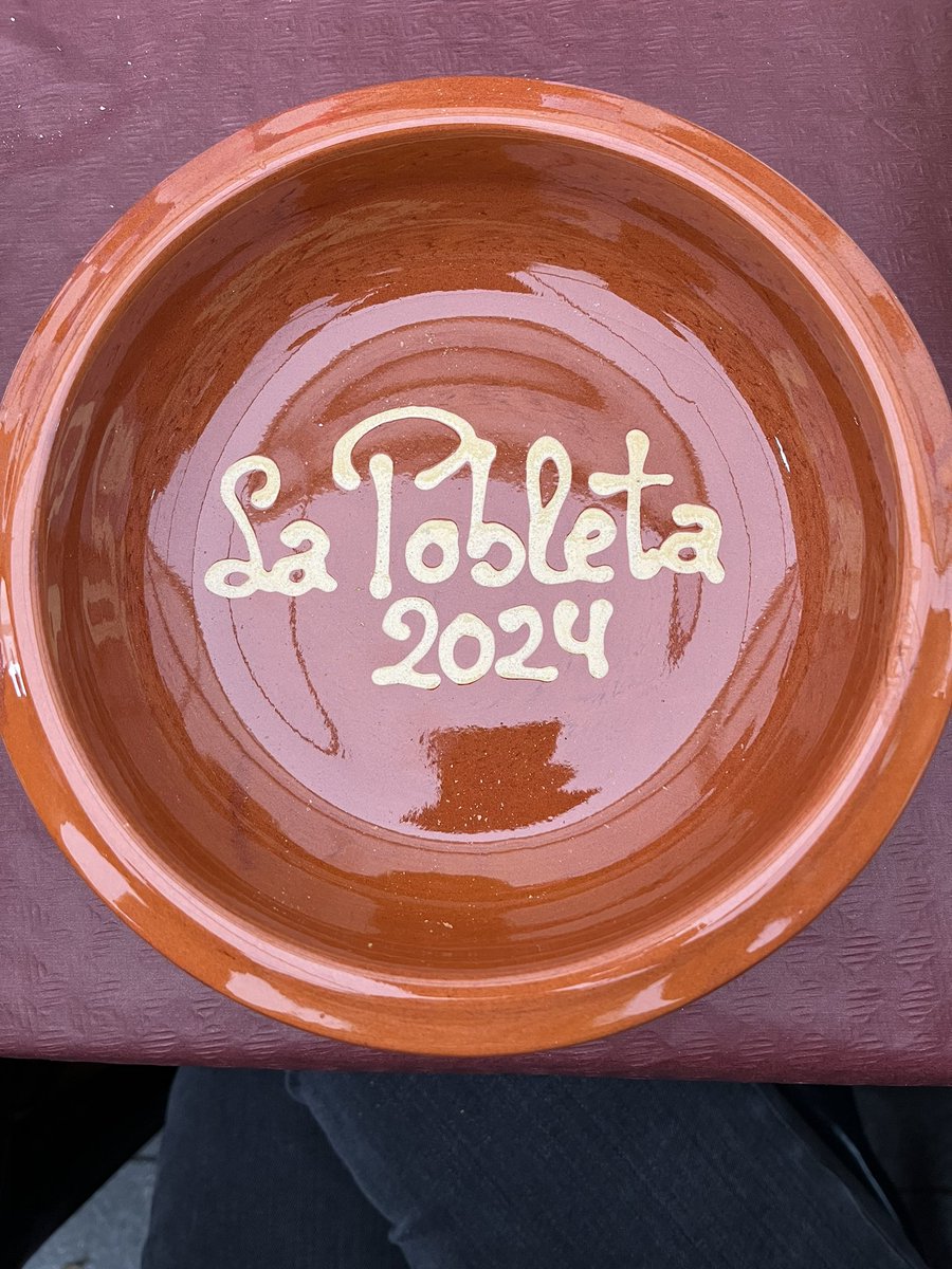 osuanya's tweet image. Res com l’escudella de Carnaval de La Pobleta de Bellveí #vallfosca #pallars