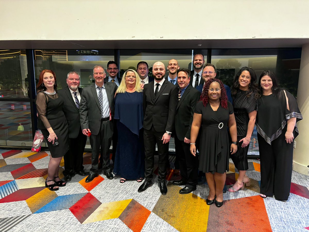 charlesatlowes's tweet photo. @Lowes District 1235 is HUNGRY to WIN in 2024! Proud to work alongside this great TEAM of Leaders! @BlueTeam_R21 @AlexStempovschi #lowesSMM #2024 https://t.co/4vmcFyIPqN