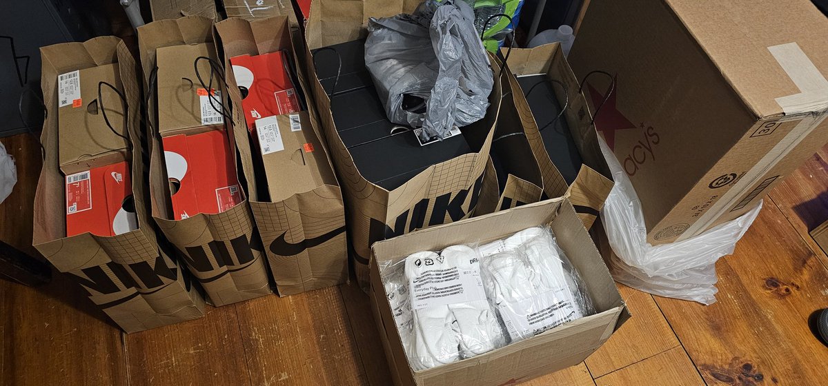 Quick little trip to the outlets!!